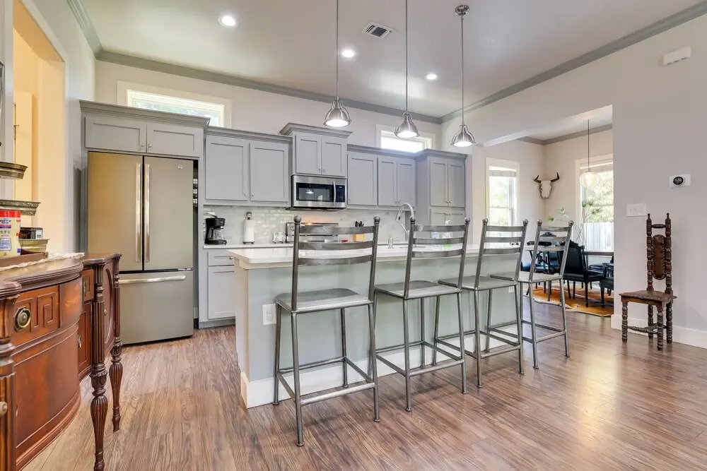 Modern Home < 1 Mi to Dwtn San Antonio & Riverwalk