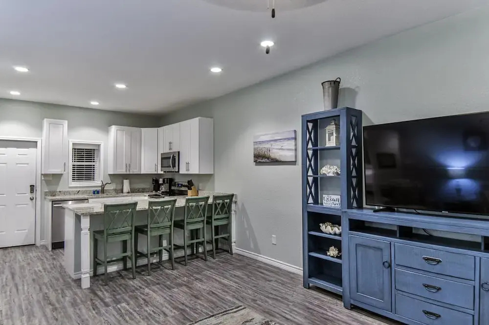 Island 45 3 Bedroom Condo