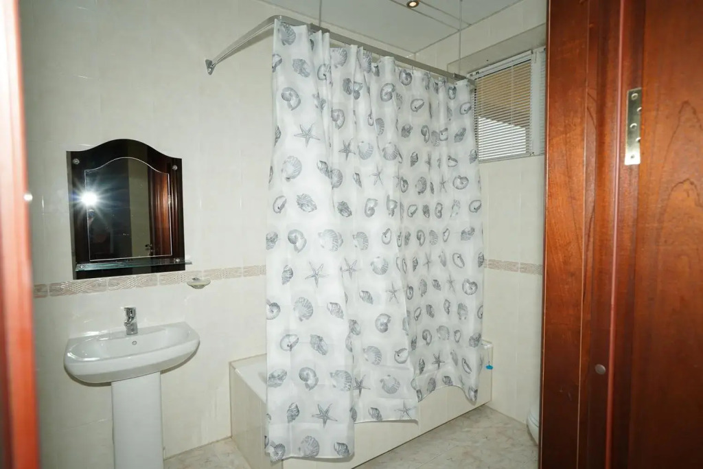 Tour house (Тур Хаус) гостевой дом