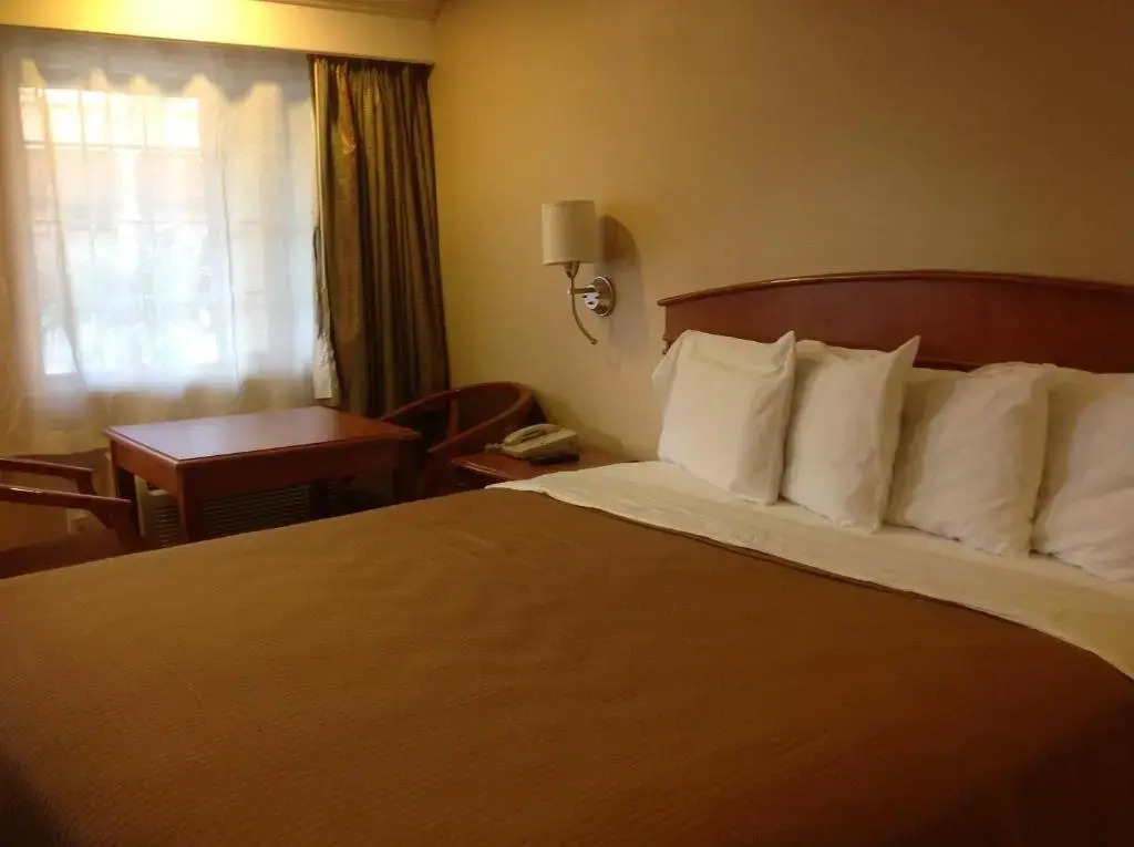 Hyland Inn Van Nuys
