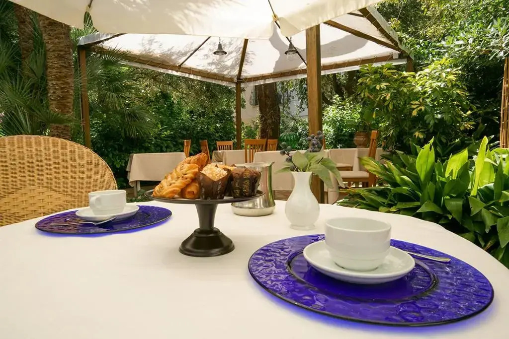 Hotel Ausonia