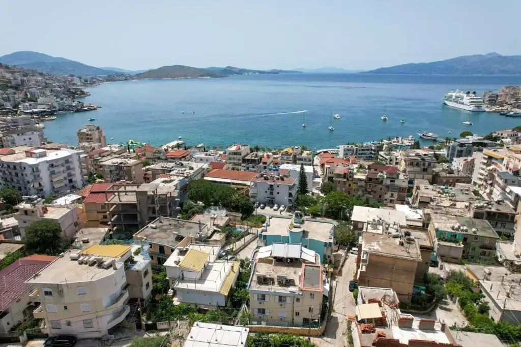 Elidon Apartments