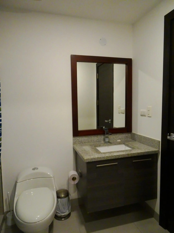 Quo Habitación en Lujoso Departamento a 1 minuto del Aeropuerto