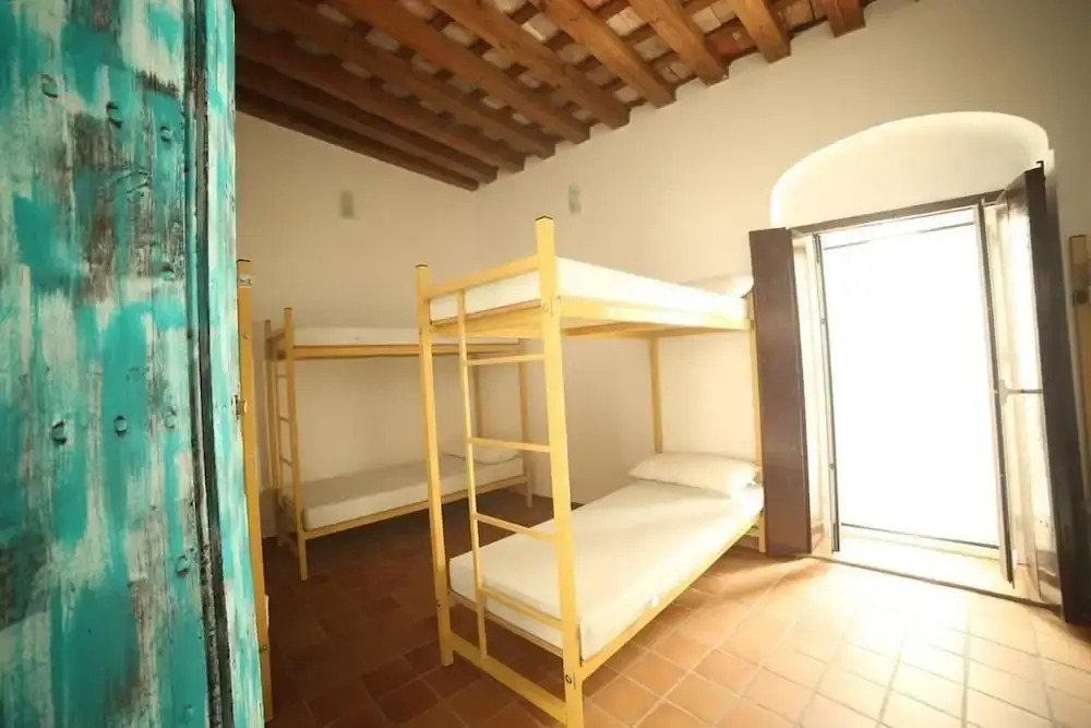 Wake up in Tarifa Hostel & Restaurant Lounge