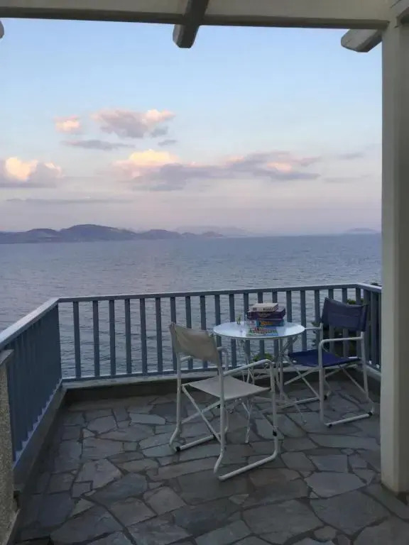 Seaside maisonette in Kiveri, near Nafplion.