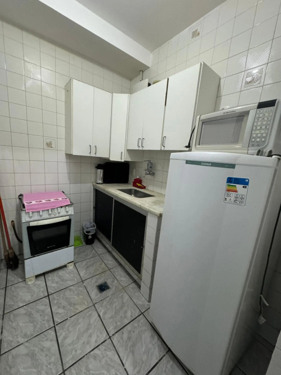 Apartamento Vista Mar - 2 quartos - Praia do Morro - prédio frente Mar - elevador - atravessou a avenida, já está na praia - com garagem - internet