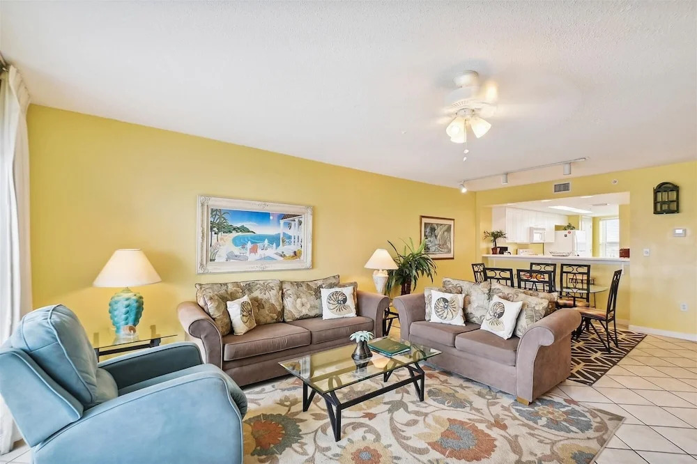 Seacrest 707 is a Gulf Front 2 BR on Okaloosa Island by RedAwning