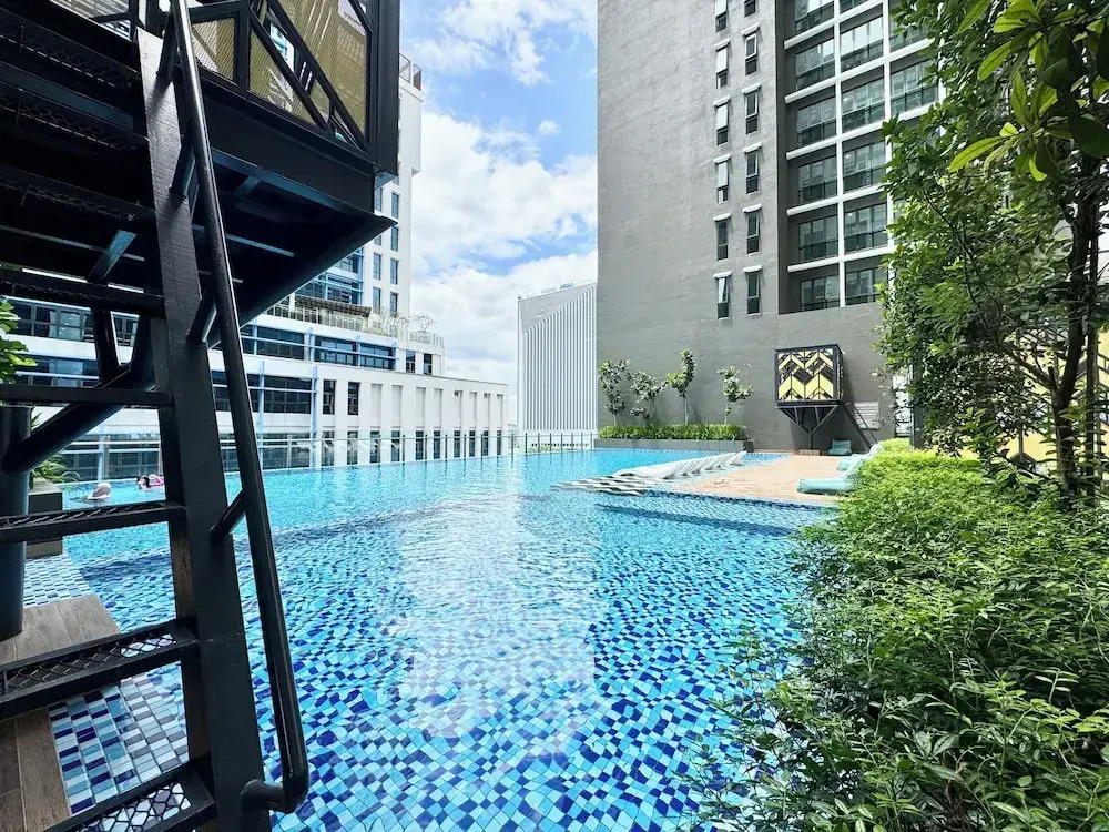 Alinea Suites