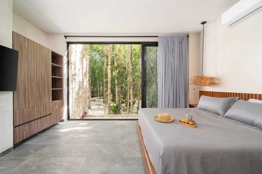 Twelve OClock - Luxury Villas