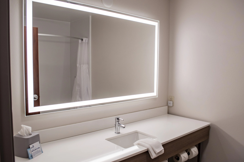 Holiday Inn Express & Suites - Mason City by IHG