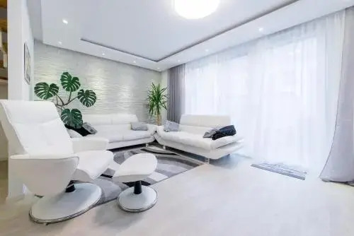 2 Private Single Rooms (6714)