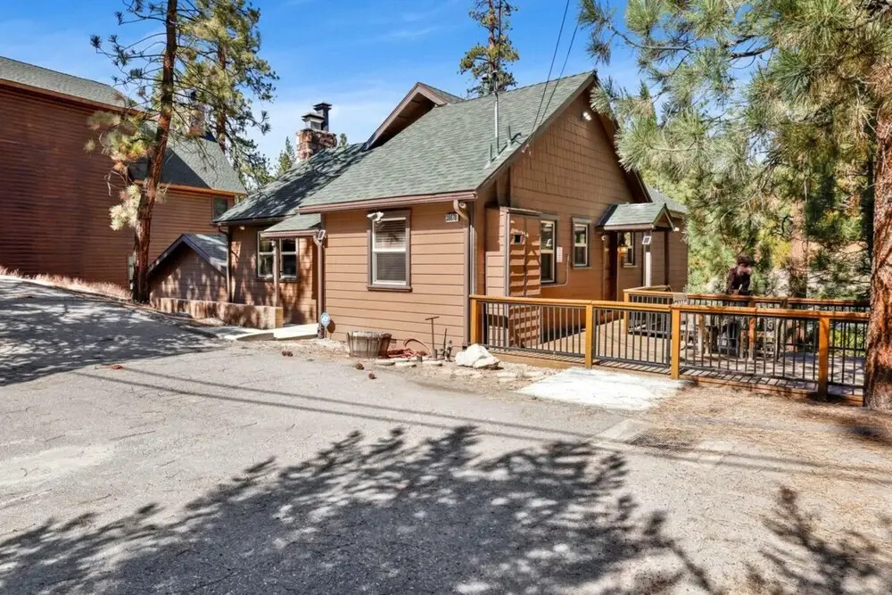 Top Notch Lodge #2056 by Big Bear Vacations