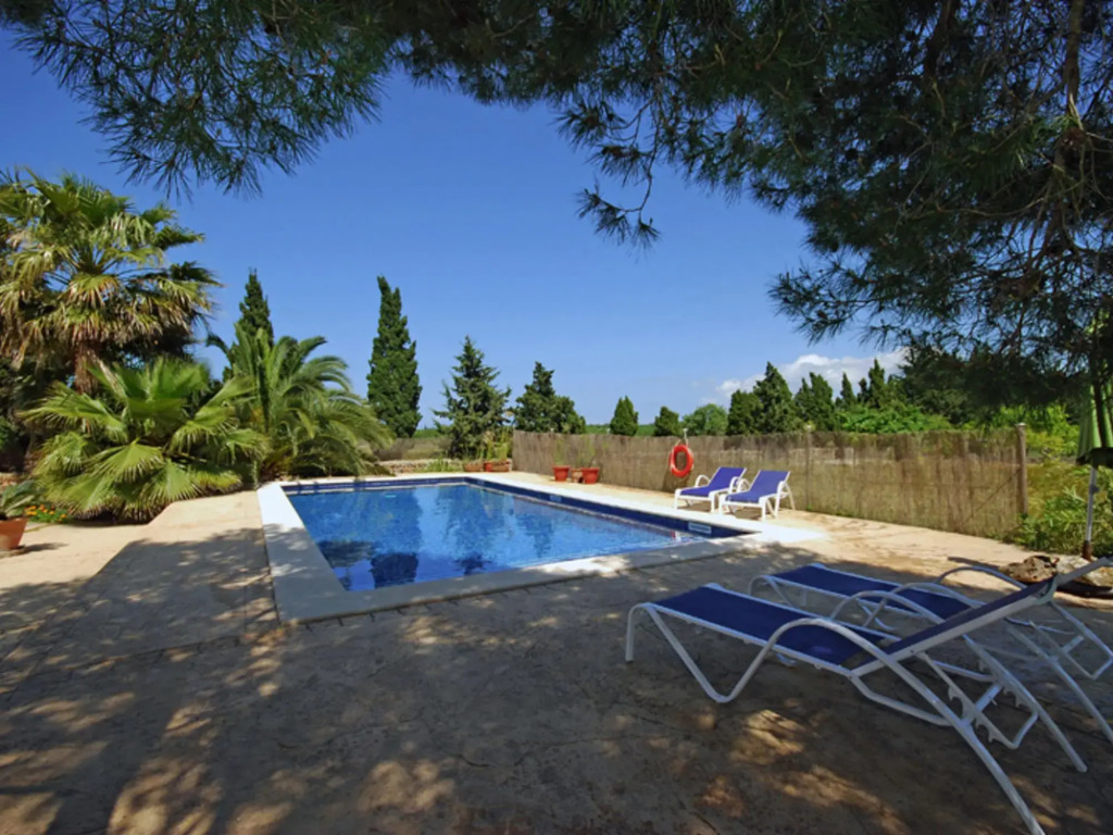 Modern country house with pool and mountain views 2 km from the sea