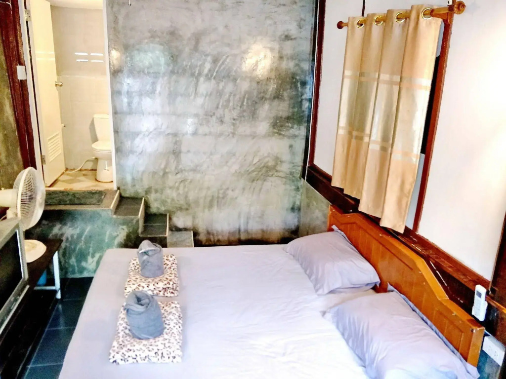 Tuk Tuk Guesthouse