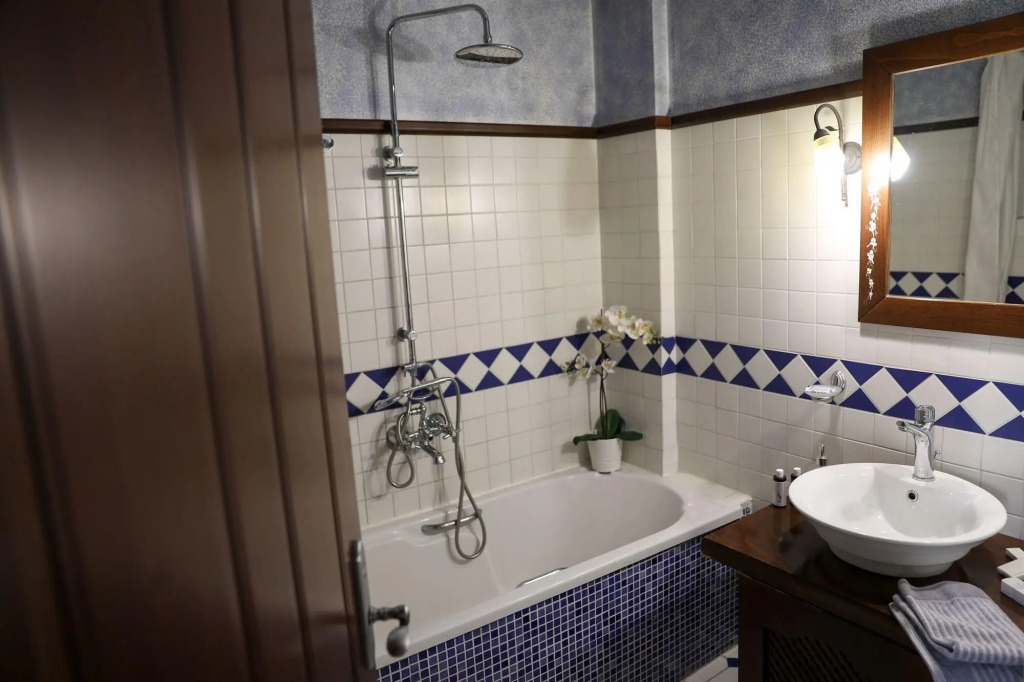 Deluxe Boutique Hotel Palea Poli