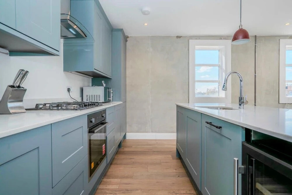 Stylish 3BR Wimbledon Roof Terrace & Parking
