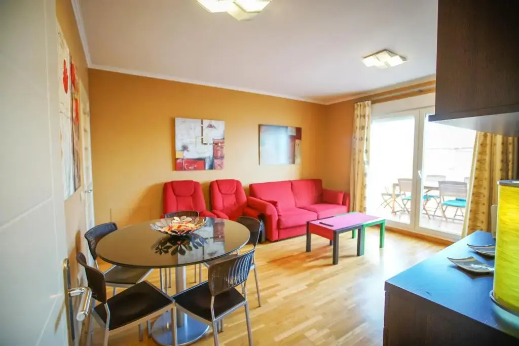 2 bedrooms appartement at Roquetas de Mar 10 m away from the beach with sea view shared pool and furnished terrace