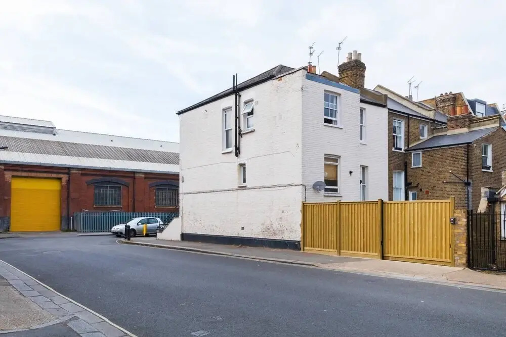 Beautiful Brook Green 2 bed Flat, Close to Tube