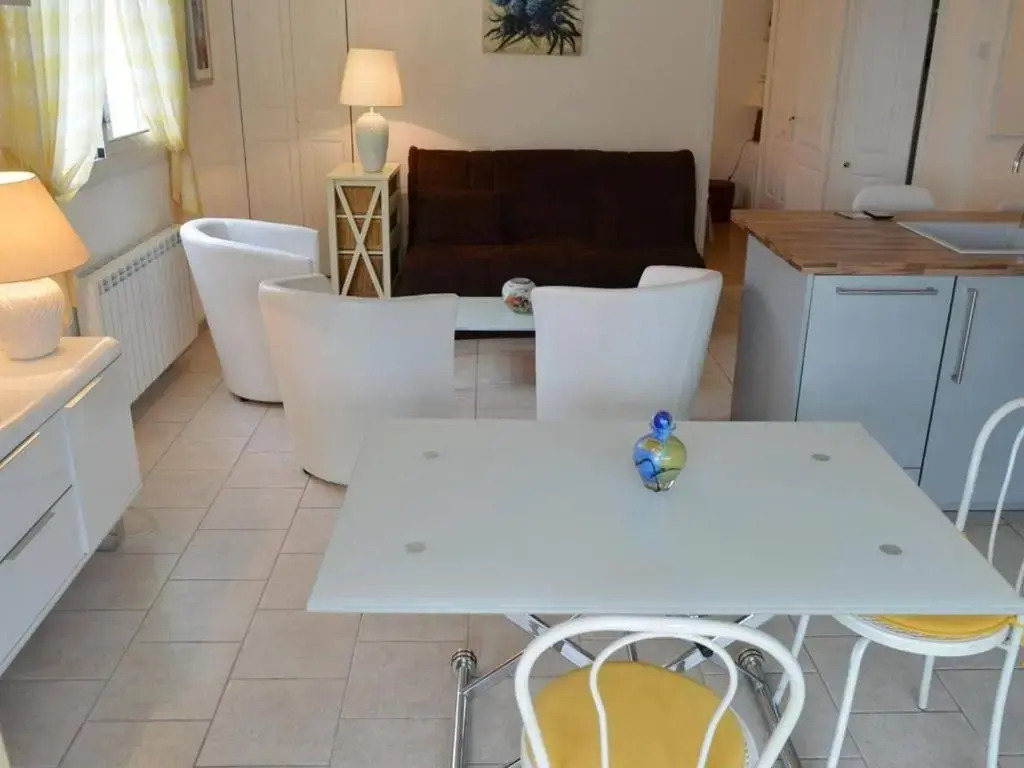 Appartement Antibes, 2 pièces, 4 personnes - FR-1-252-19