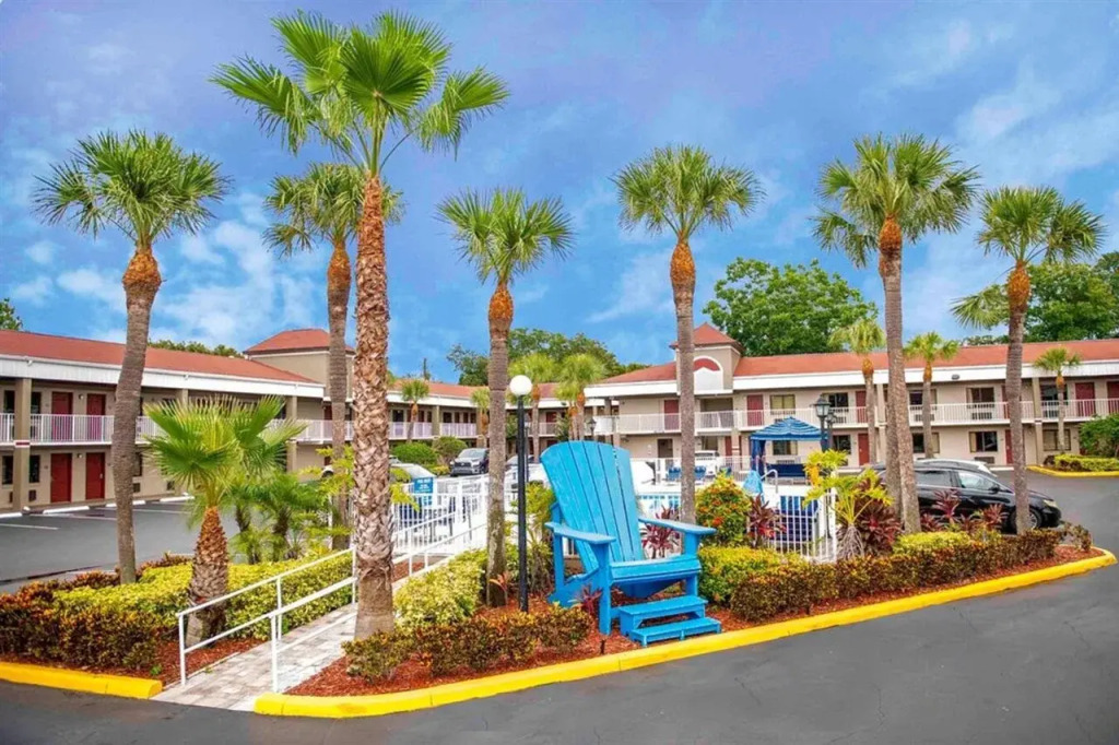 Hotel South Tampa & Suites
