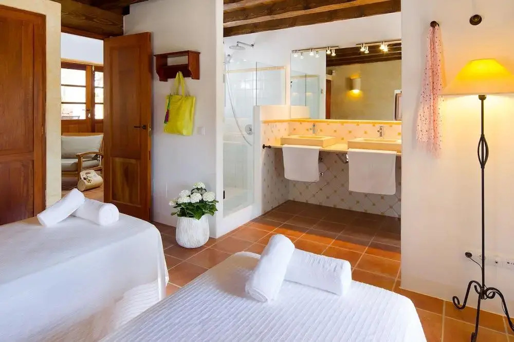 CAN NOVES - Villa de 4 Suites 34 y 22