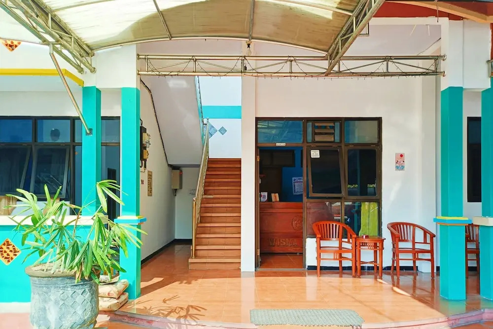 TwoSpaces Living at Sutomo Homestay