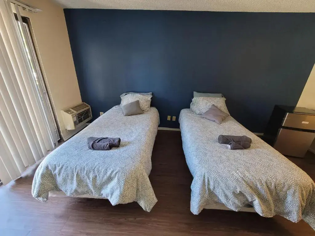 (A04) Simple Budget Private Studio Unit