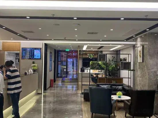 Homeinn Selected Hotel (Chengdu East Railway Station Huaishudian Subway Station)