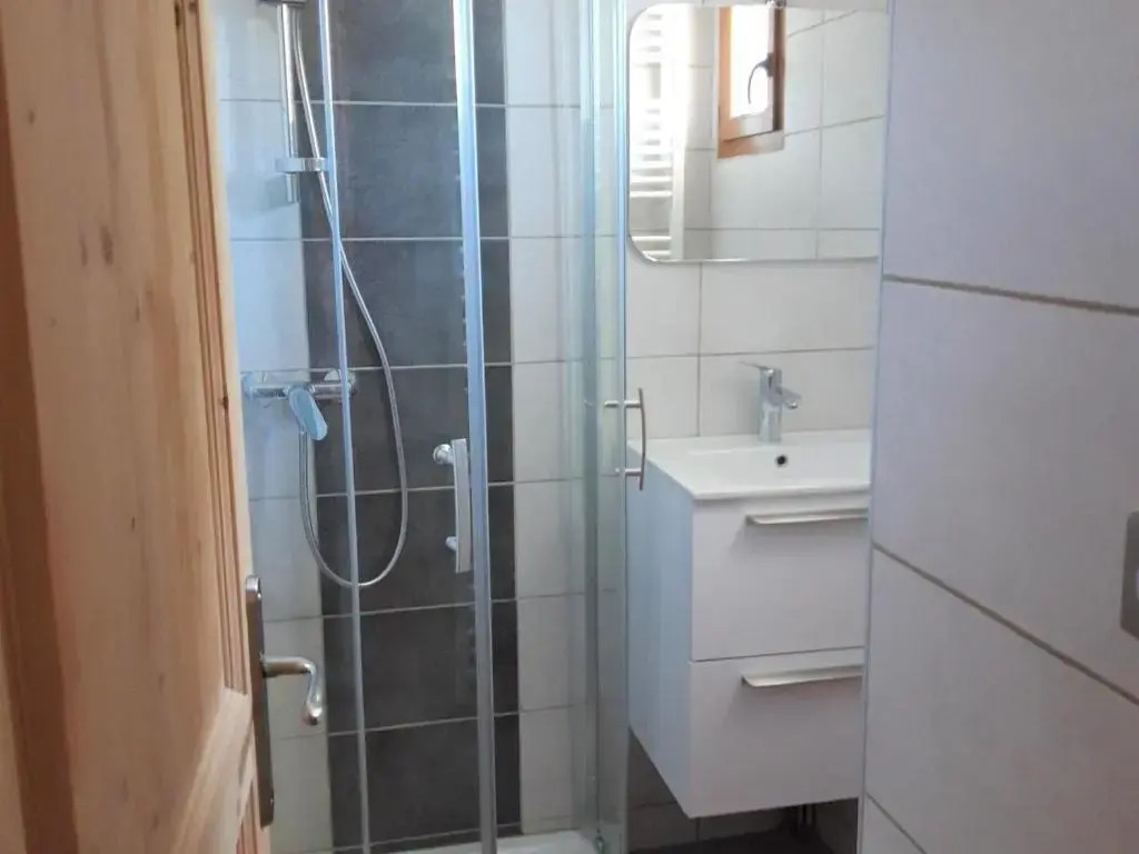 Appartement Albiez-Montrond, 2 pièces, 5 personnes - FR-1-618-5