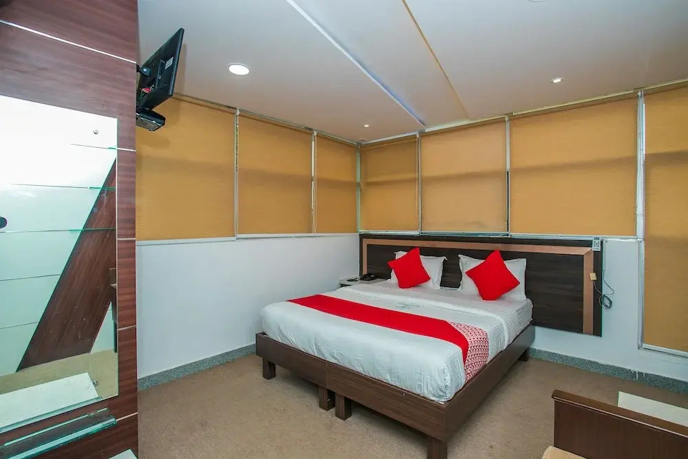 OYO Flagship 17018 Malnad Residency