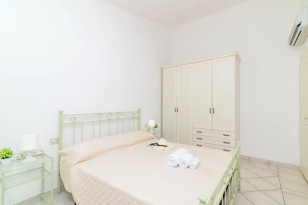 Il Borgo 2/15 700m From The Beach