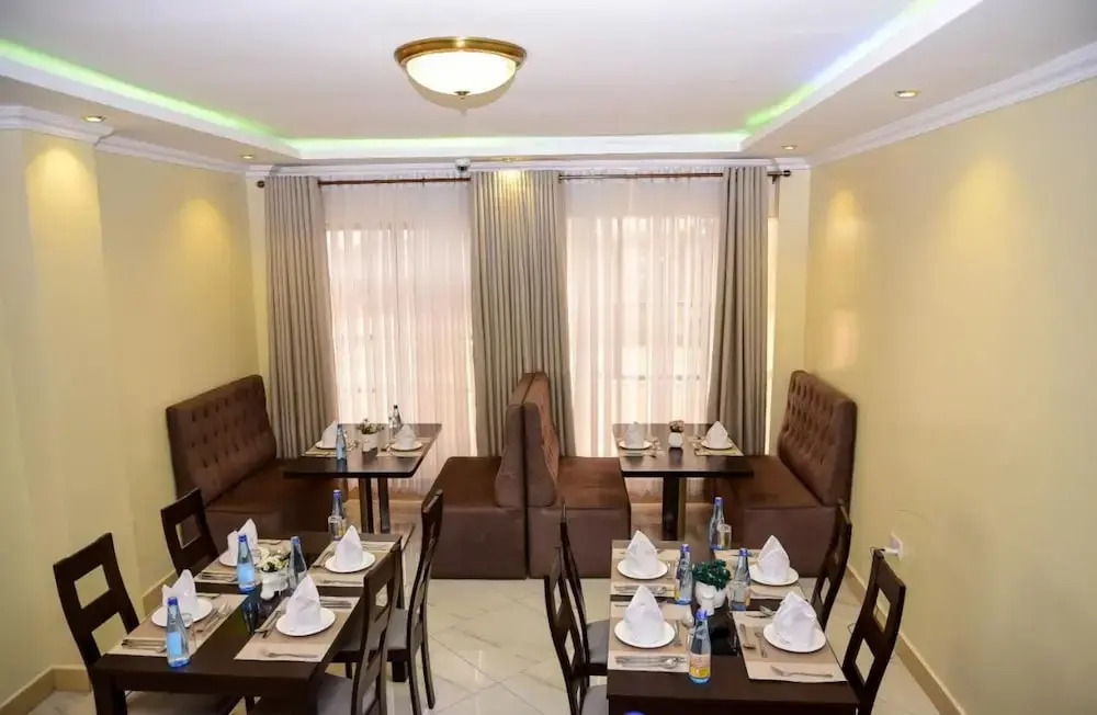 LA BEILA HOTEL MERU