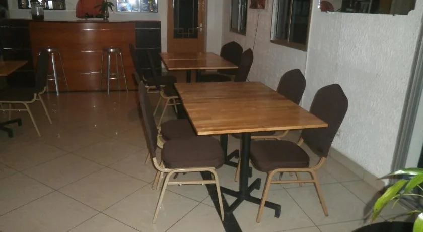 Hotel H1