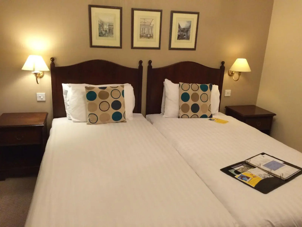 Kingston Lodge Hotel