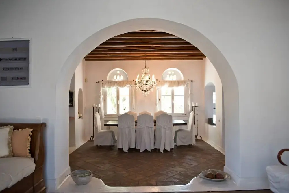 Villa St Johns Retreat 7 Bedroom Villa in Saint John With Private Pool