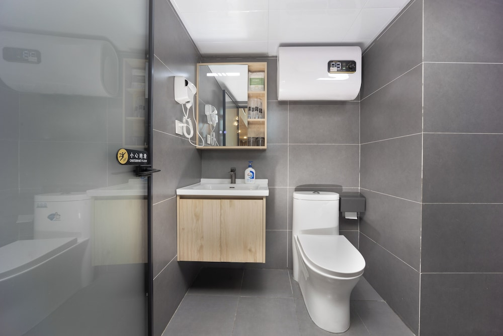 The HEJINN House Design Lofts & Suites-Chunxi Road T,aikoo Li Branch
