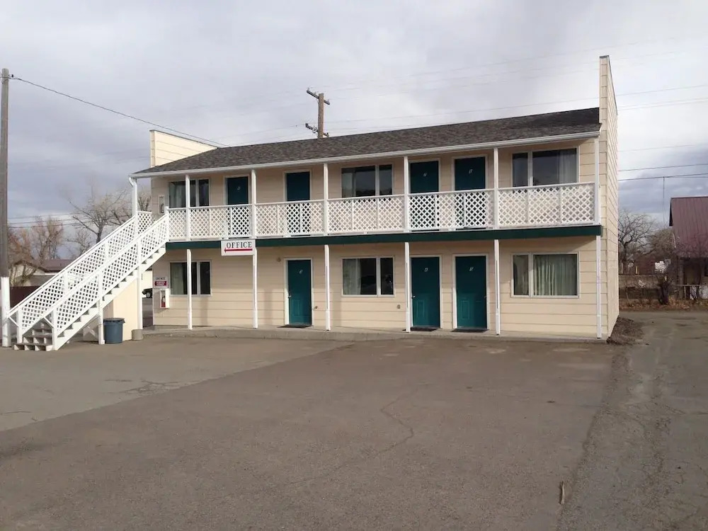 Trout Montana Motel