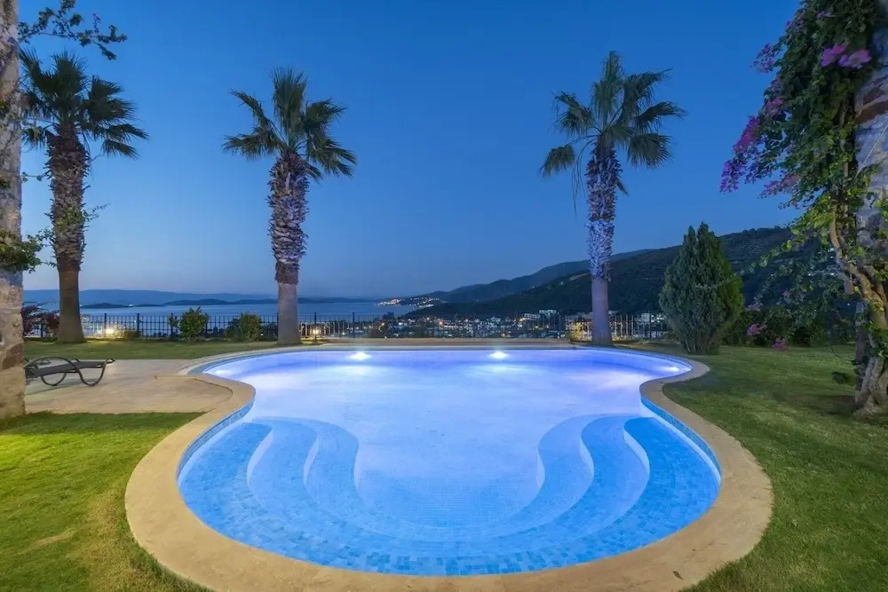 Villa Torba Bay 1/A by Evtatilim