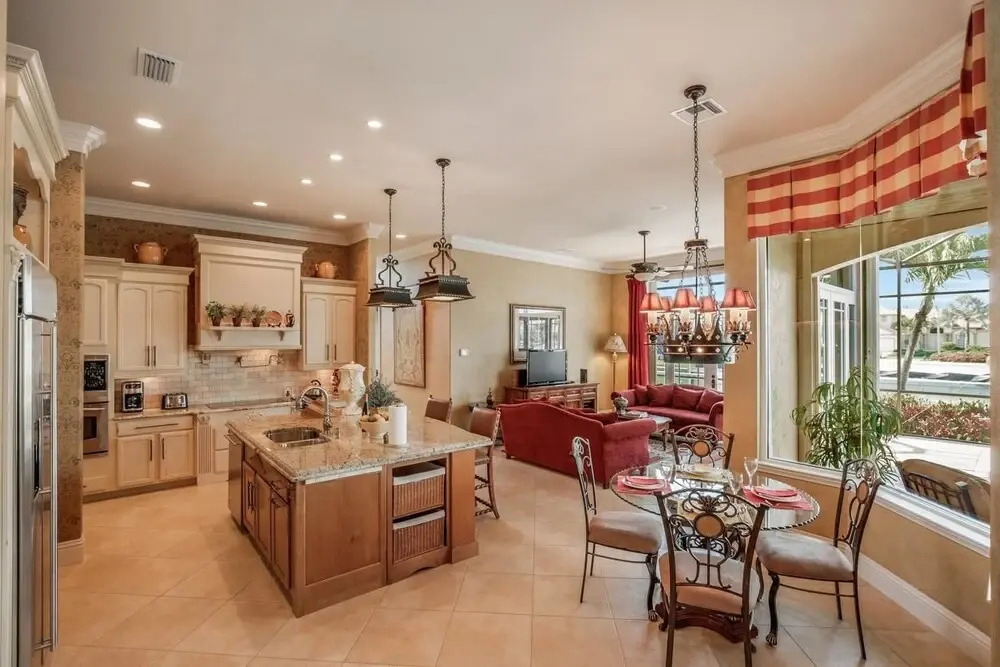 WIN1288 4 Bedroom Holiday Home by Marco Naples Vacation Homes