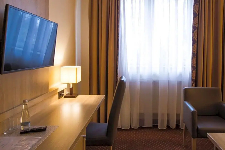 Motel DB2000