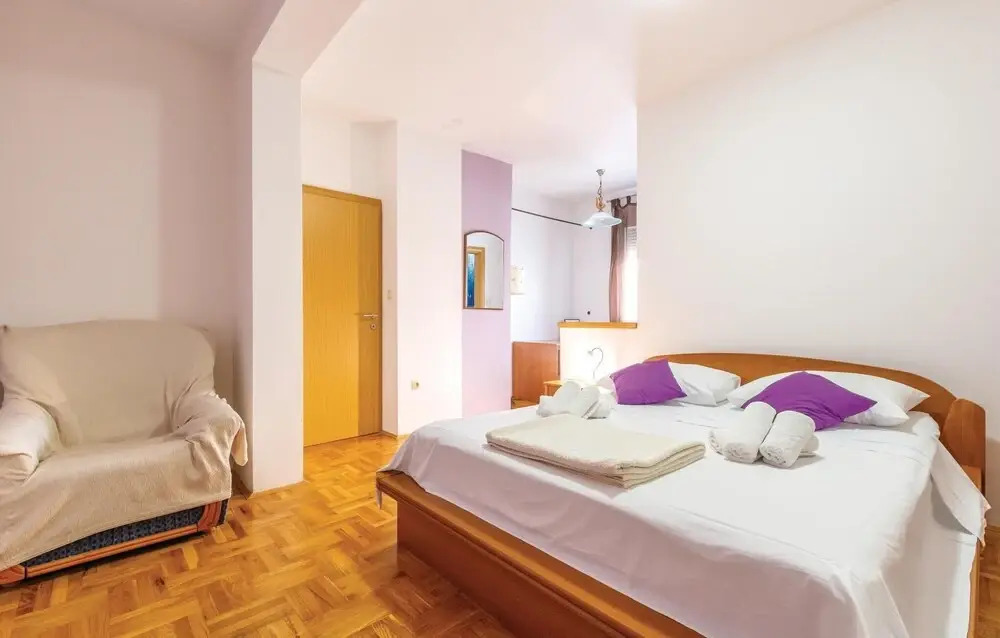 Holiday Home Kastel Luksic 12