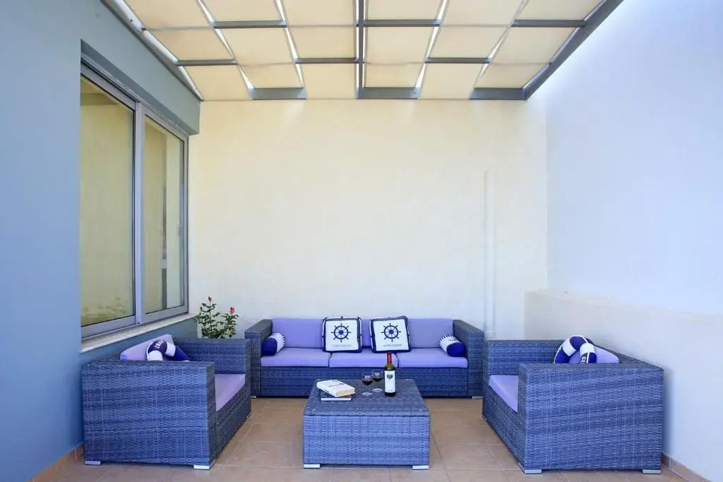 Seafront, 5star Home - 4min Walk To Private Beach