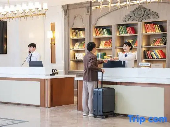 Vienna International Hotel (Fuzhou Cangshan Wanda Hongwan Metro Station Store)