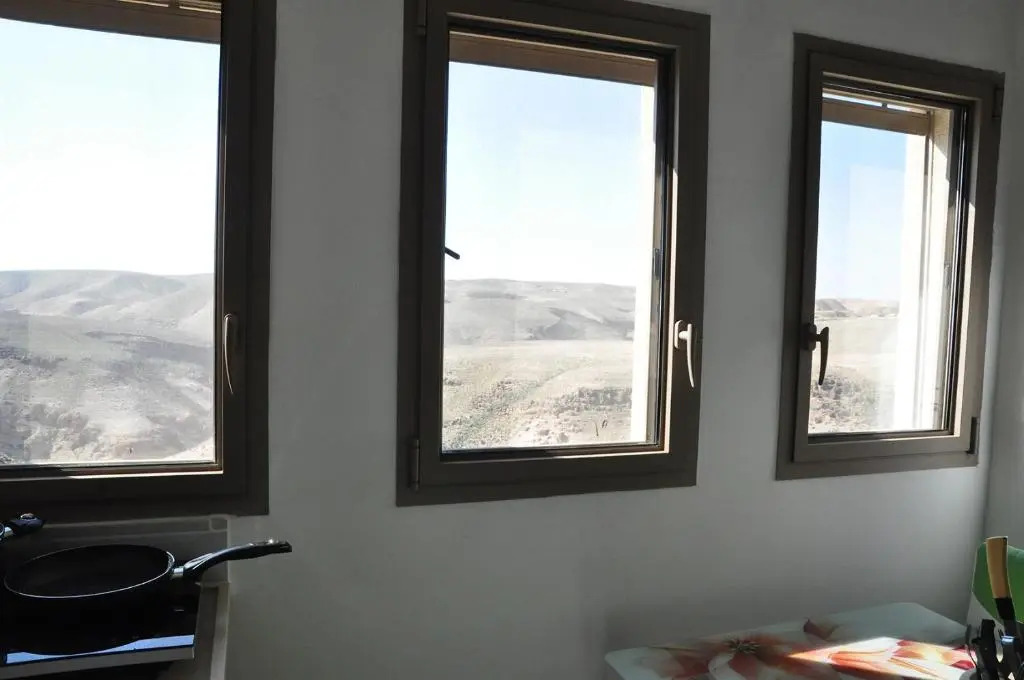Vastu Dead Sea apartment