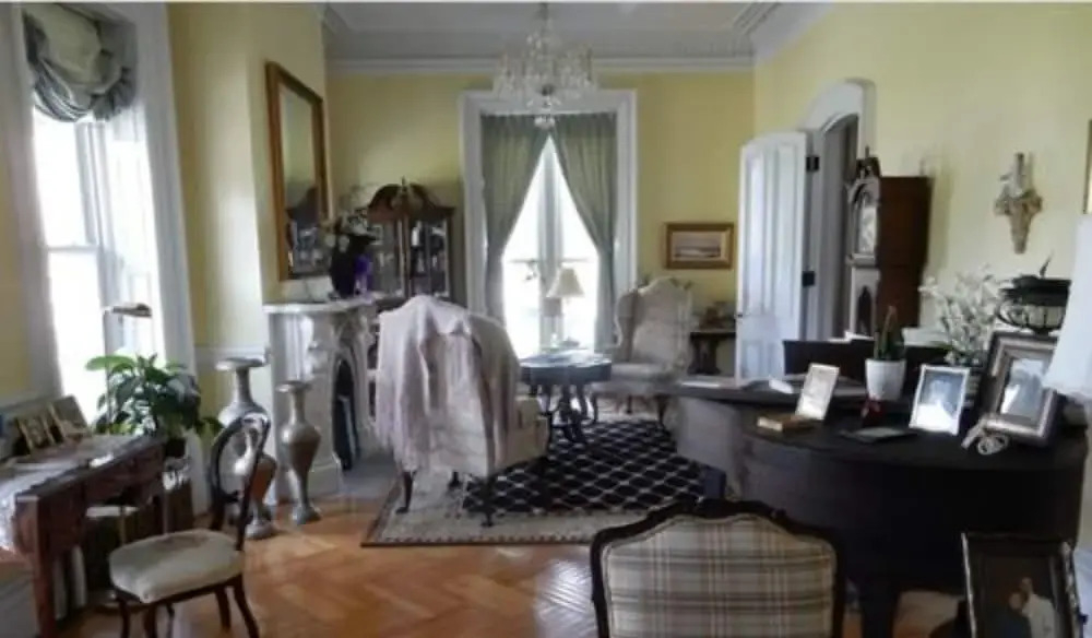 Marble Mansion Inn