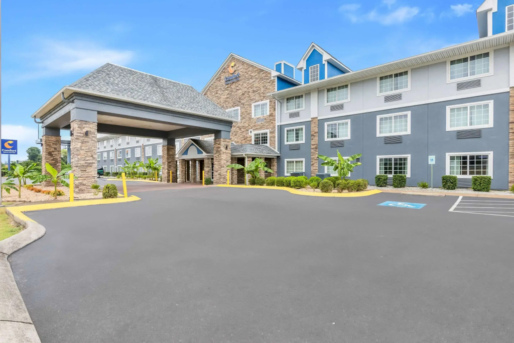 Comfort Inn & Suites Nashville Near Tanger Outlets I-24 Antioch