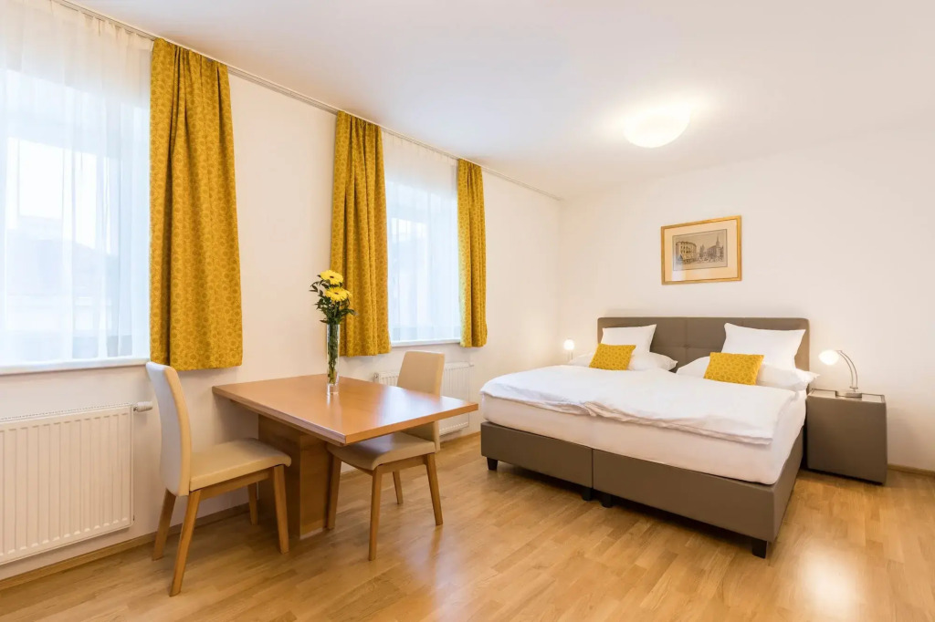 Vienna Grand Apartments City