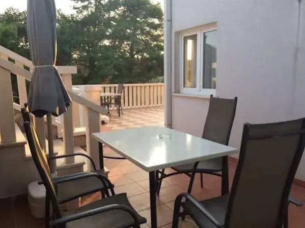 Villa Borna Apartments