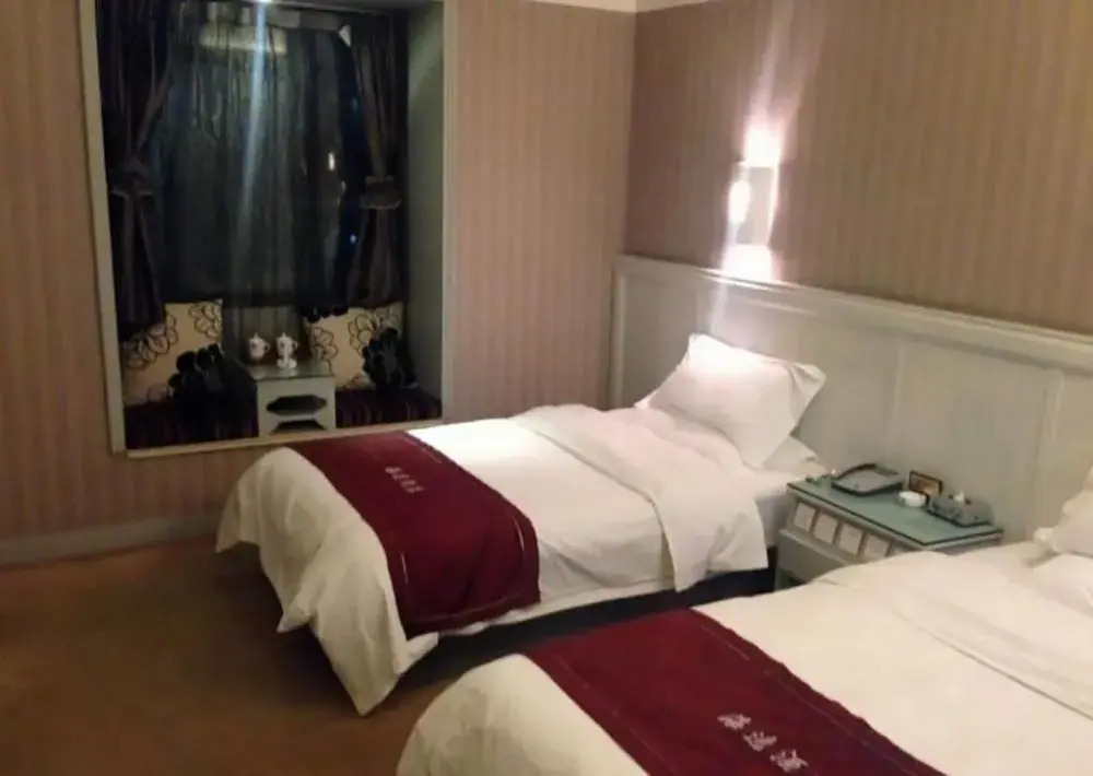 Hanzhong Haiyi Hotel