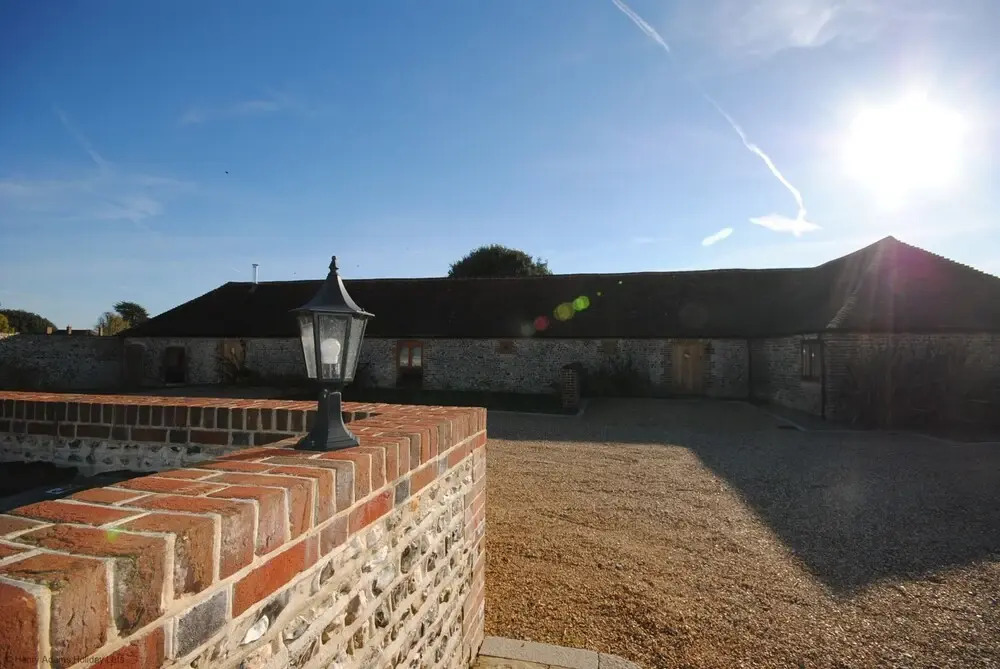 Old Root House, Lavant